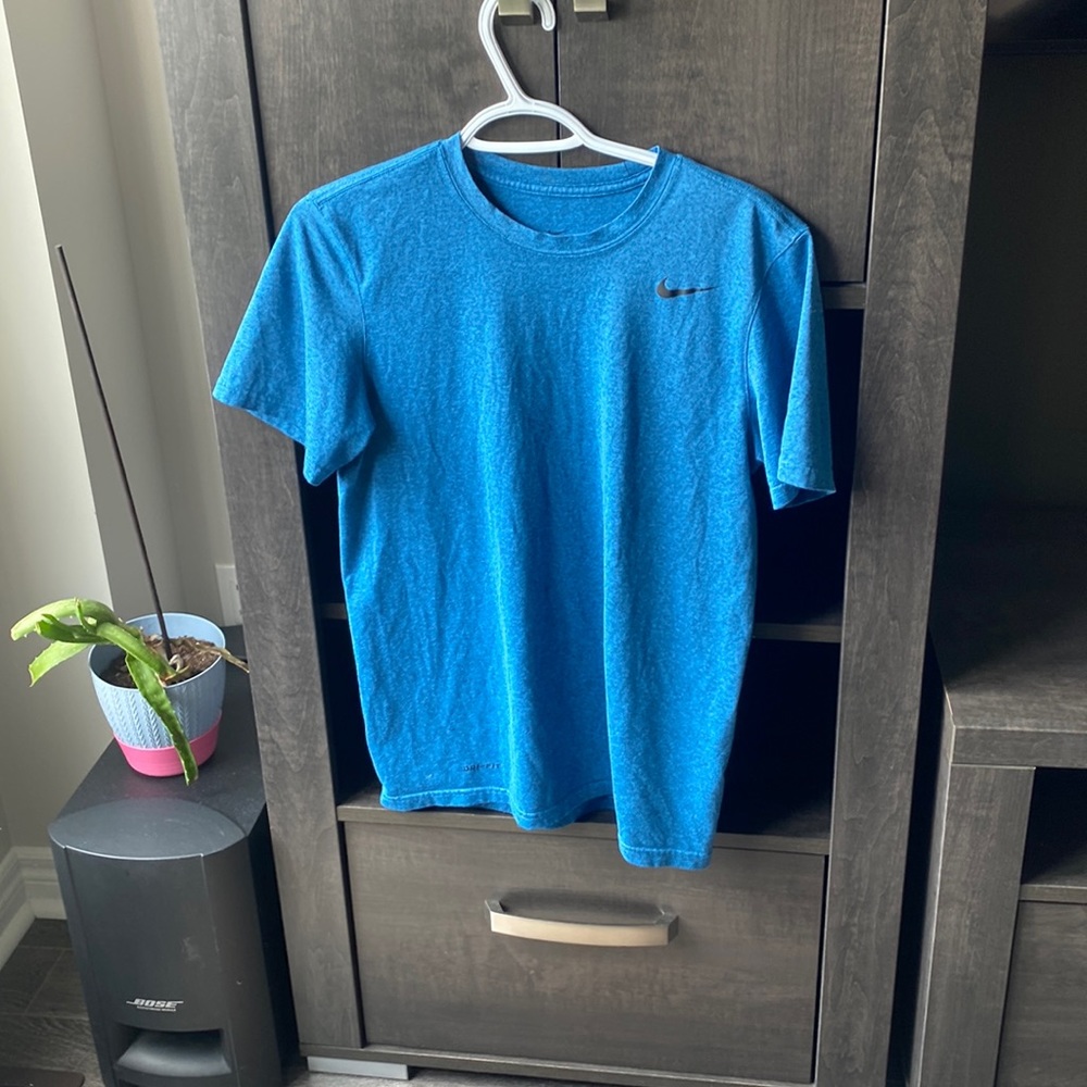 Nike T-shirt
